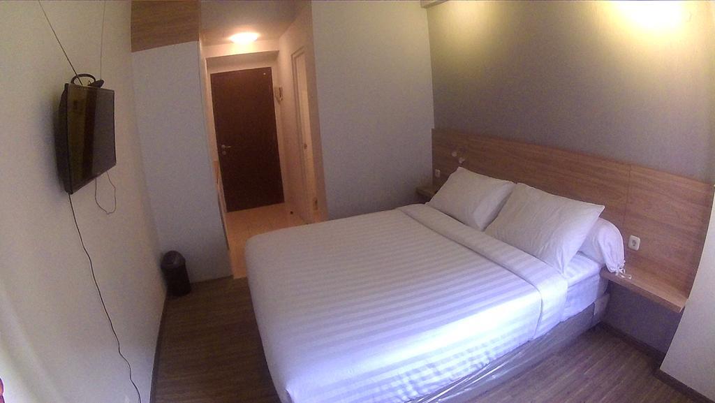 The At Metro By Homtel Apartemen